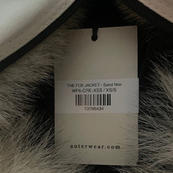 Beige and Black Patterned Faux Fur Cropped Jacket - Picture 5 of 5